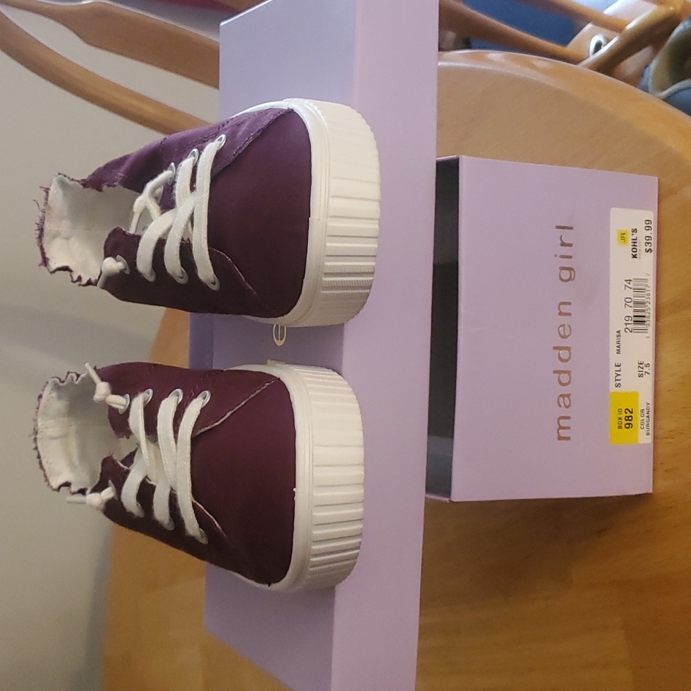 Purple/burgandy sneakers